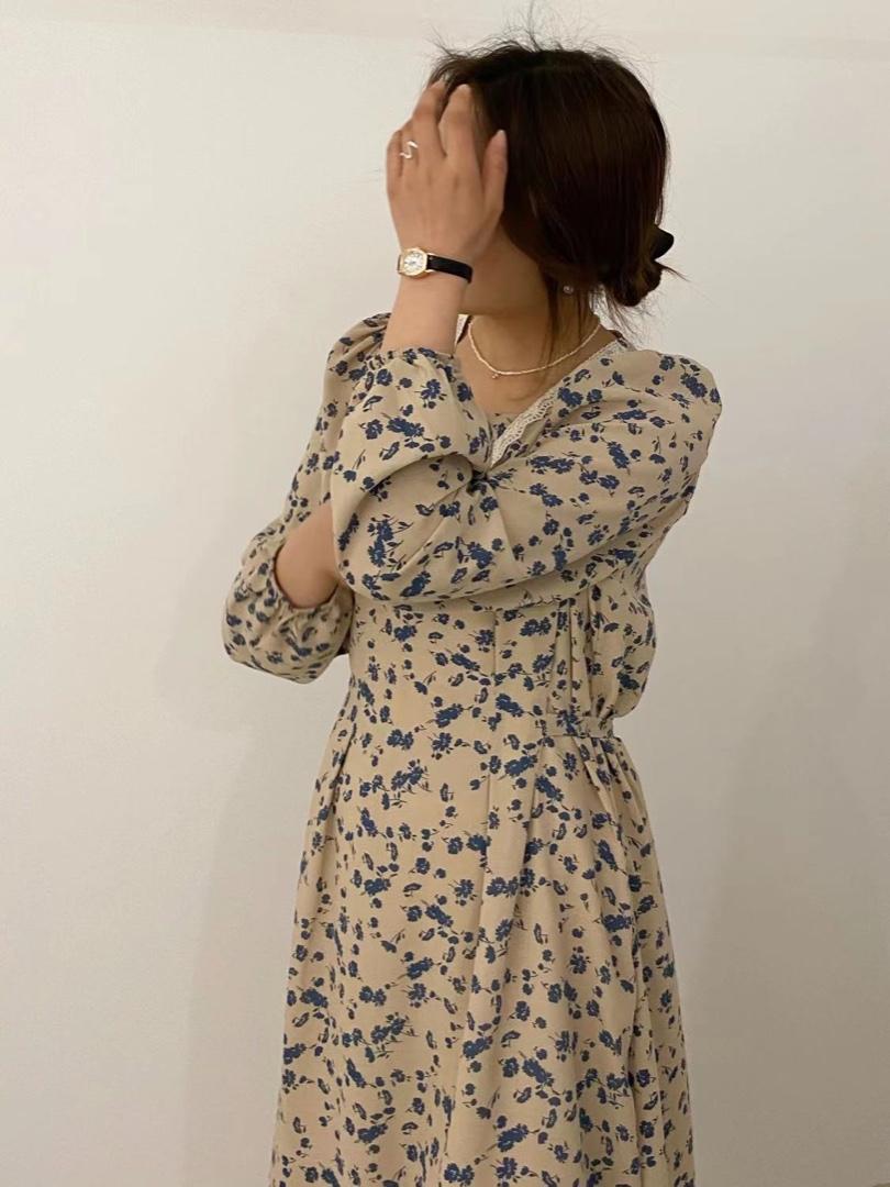 蕾丝拼接碎花连衣裙，小姐姐必入，女装连衣裙，LUCY