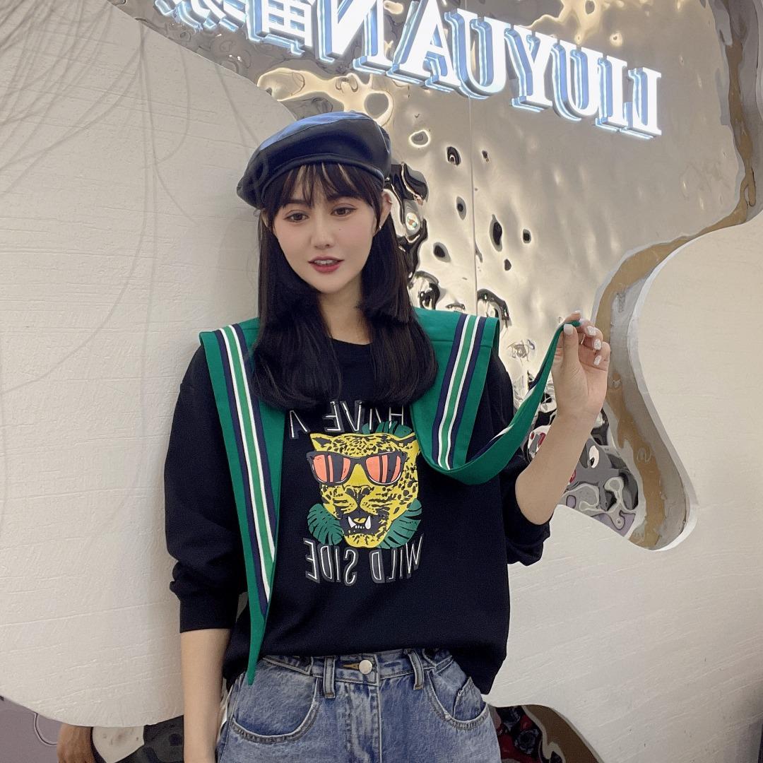 秋装卫衣带皮肩，女装卫衣/绒衫，留缘