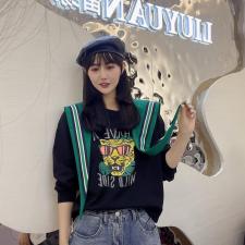 秋装卫衣带皮肩，女装卫衣/绒衫，留缘