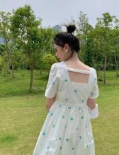 特价连衣裙，女装连衣裙，MST