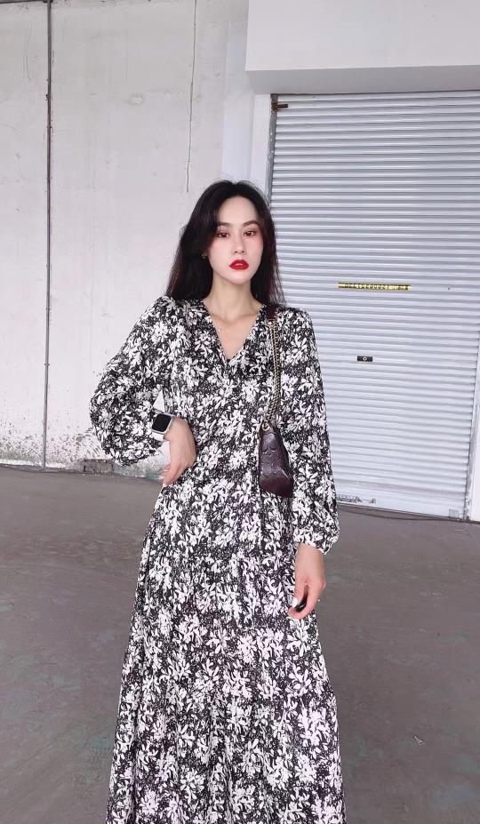 秋季连衣裙，女装连衣裙，川哲