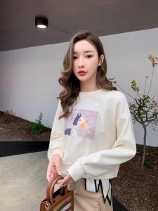 【现货】秋季新款 珍珠贴布绣卫衣,女装卫衣/绒衫,法贝萱