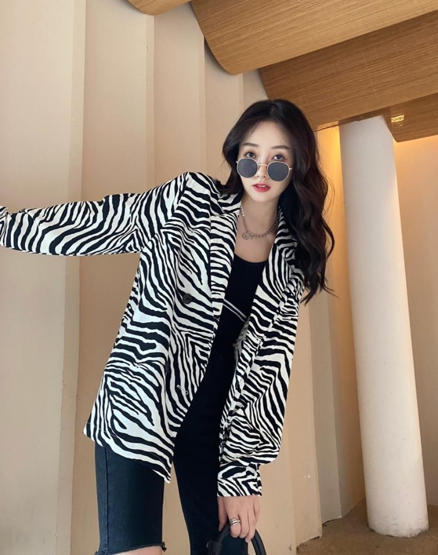 香丽迪秋装超火薄款纹路西装外套，女装西装，香丽迪