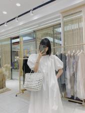 设计师前后两面穿设计感褶皱松紧收腰泡泡袖连衣裙，女装连衣裙，乌青毓秀