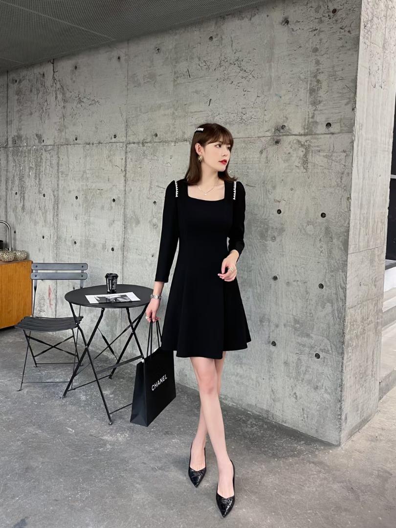 （现货）连衣裙，女装连衣裙，伊娜蕾尔