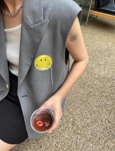笑脸贴标马甲,女装马夹,浪漫E点