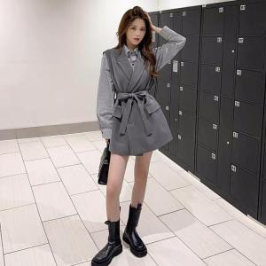 【秋款】秋季新款现货 马甲条纹两件套，女装马夹，名依人