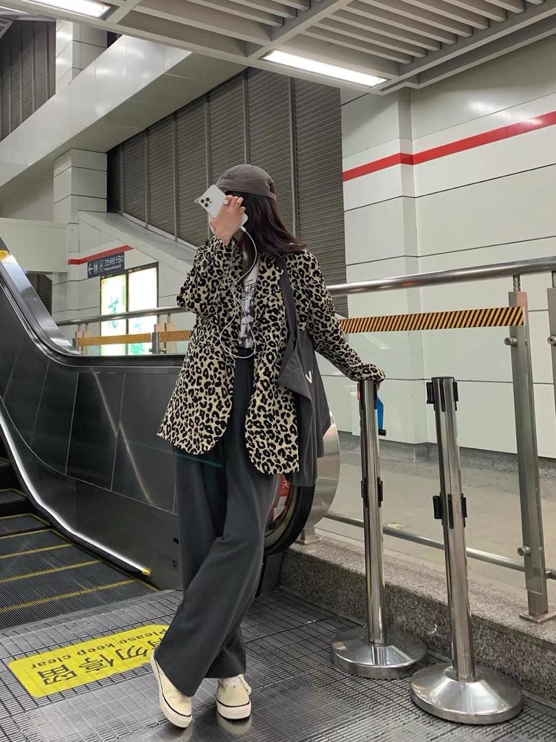 秋季小西装，女装西装，欧佩琳