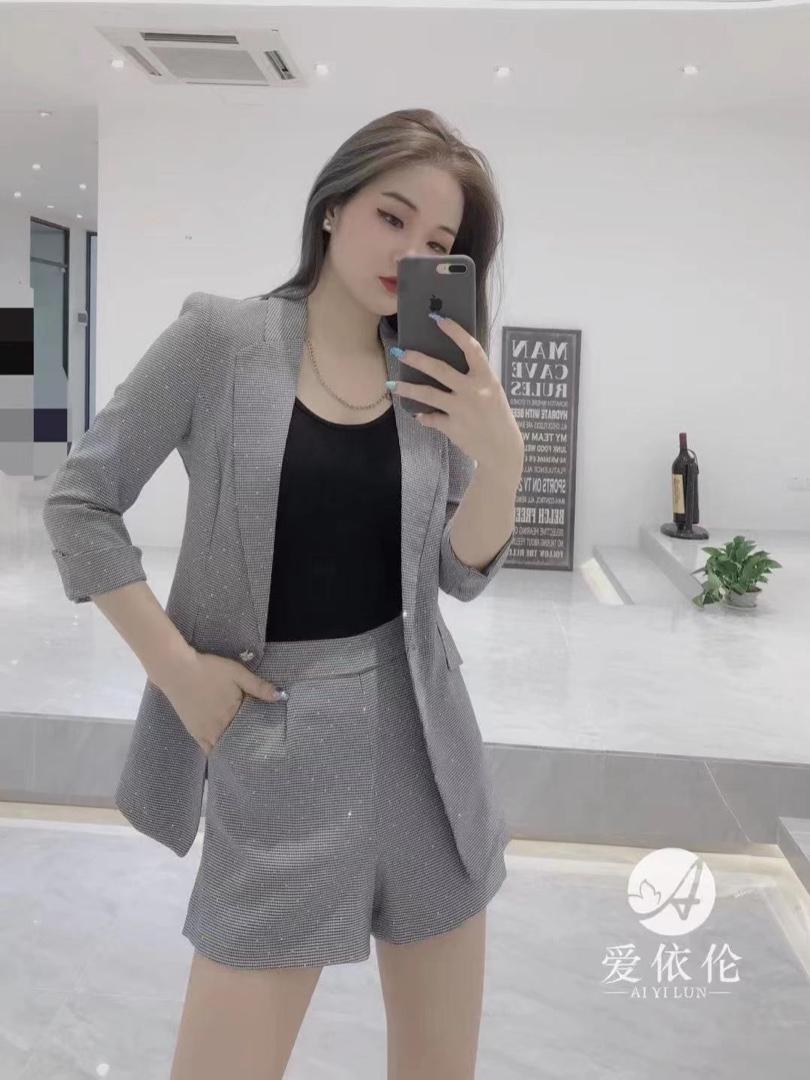 艳媚玲，其它，艳媚玲