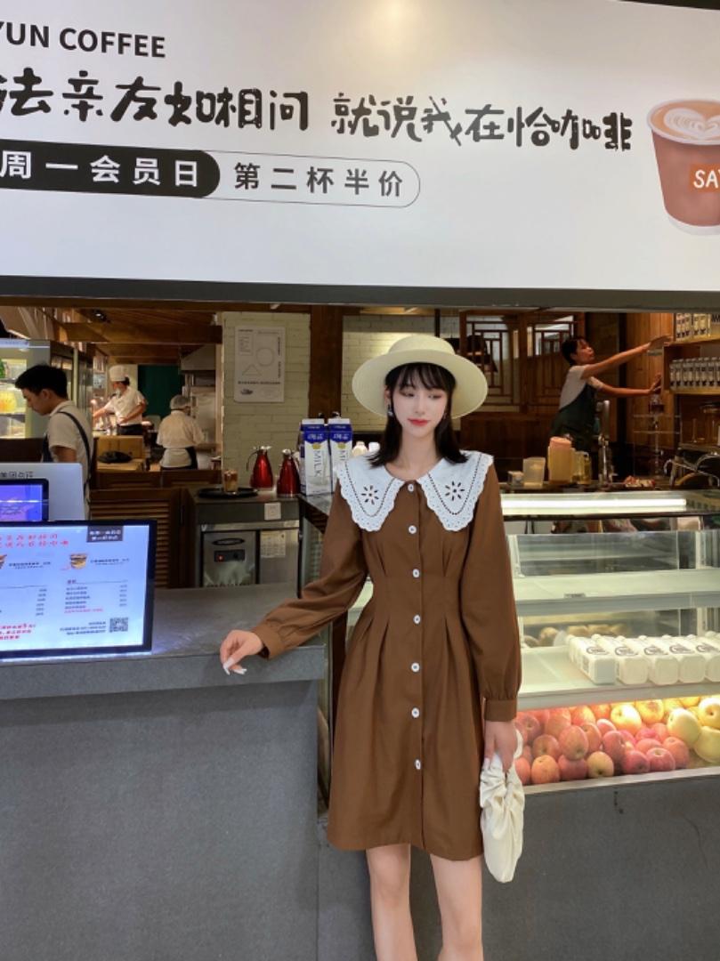 秋季新款娃娃领修身A版连衣裙，女装连衣裙，尹谜