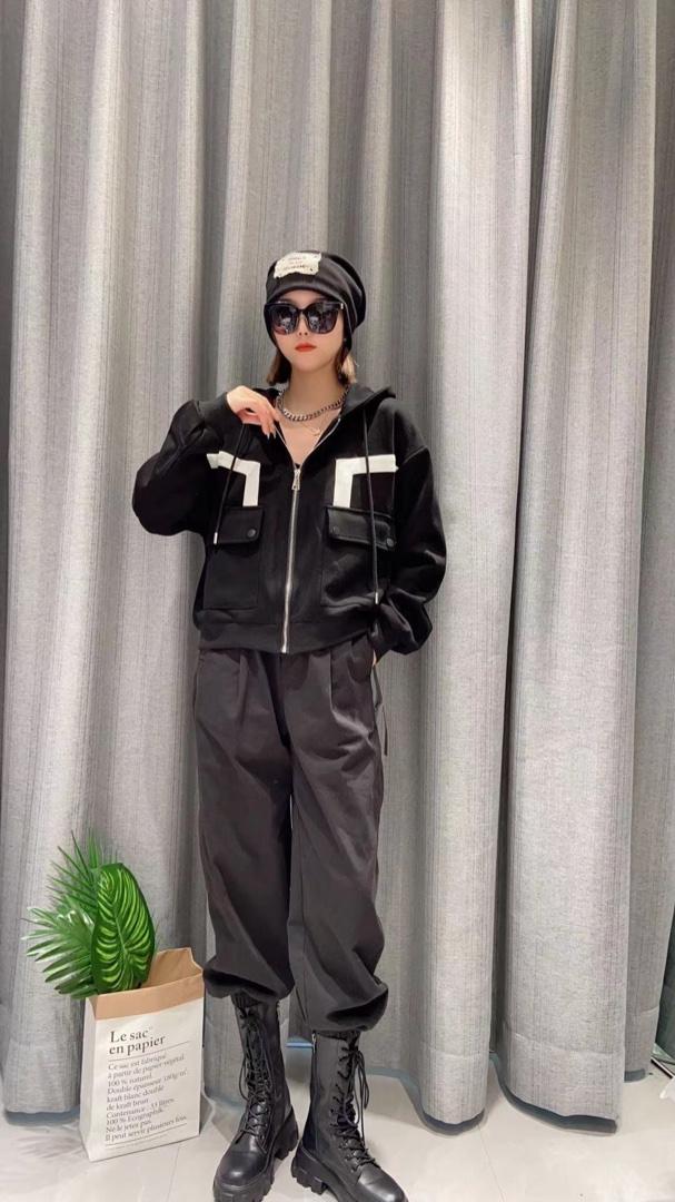 设计款后背刺绣卫衣外套，女装卫衣/绒衫，姚姚家