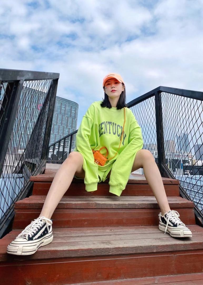 秋季时尚卫衣套装，女装卫衣/绒衫，女人阁