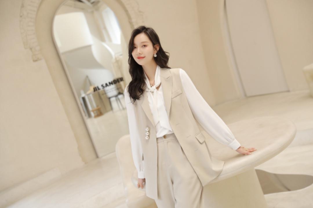 三件套套装，女装职业装，贻思茗