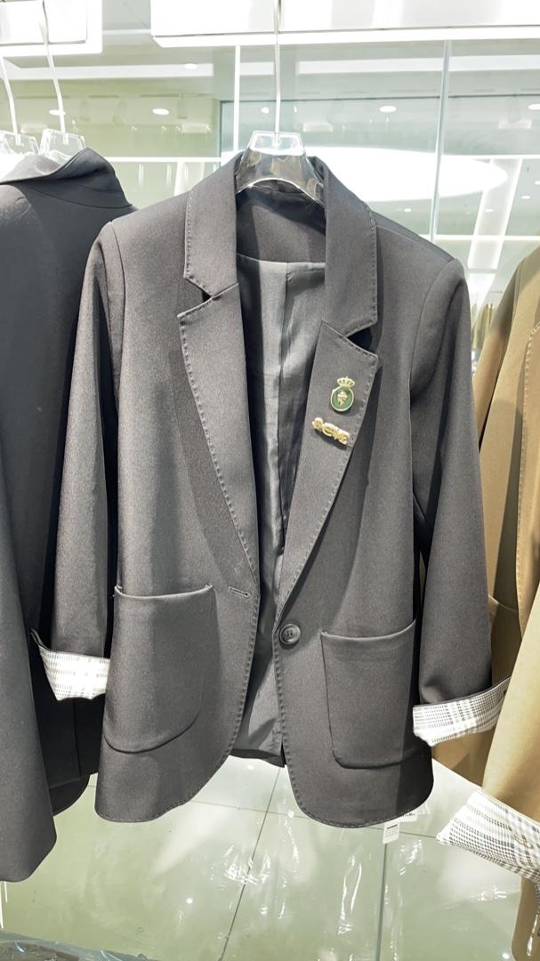 2021秋装新品，时尚韩版西装小外套，女装西装，时尚名门