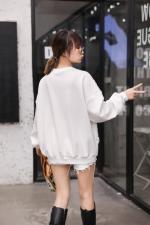 现货空气立体木耳边秋季新款卫衣，女装卫衣/绒衫，mumu.story