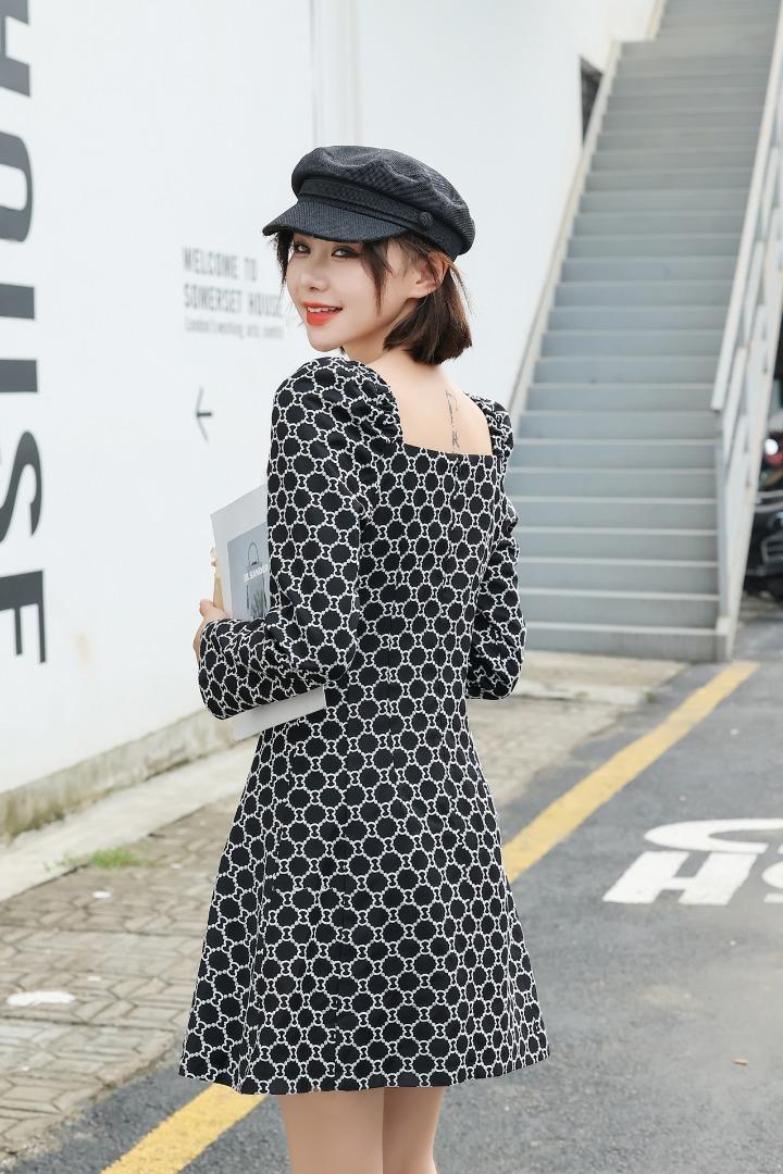 秋装时尚经典连衣裙显瘦，女装连衣裙，圣·雅姿
