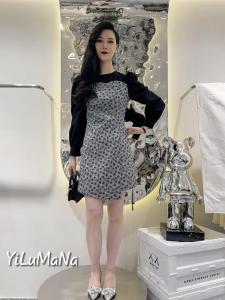 新款连衣裙，女装连衣裙，一露玛娜