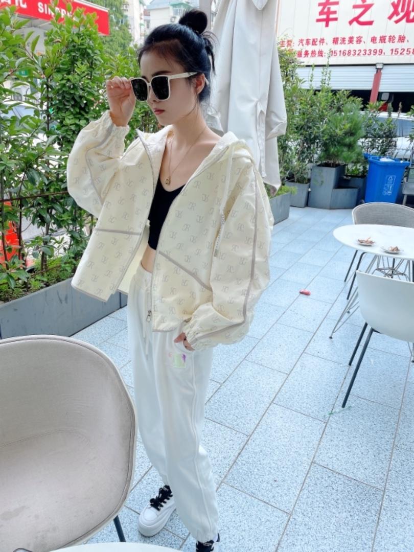 外套，其它，泰靡