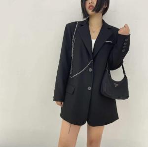 二色，其它，卉尔