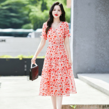 连衣裙2021夏季新款简约时尚气质减龄花边V领收腰显瘦修身印花裙，女装连衣裙，贵人树