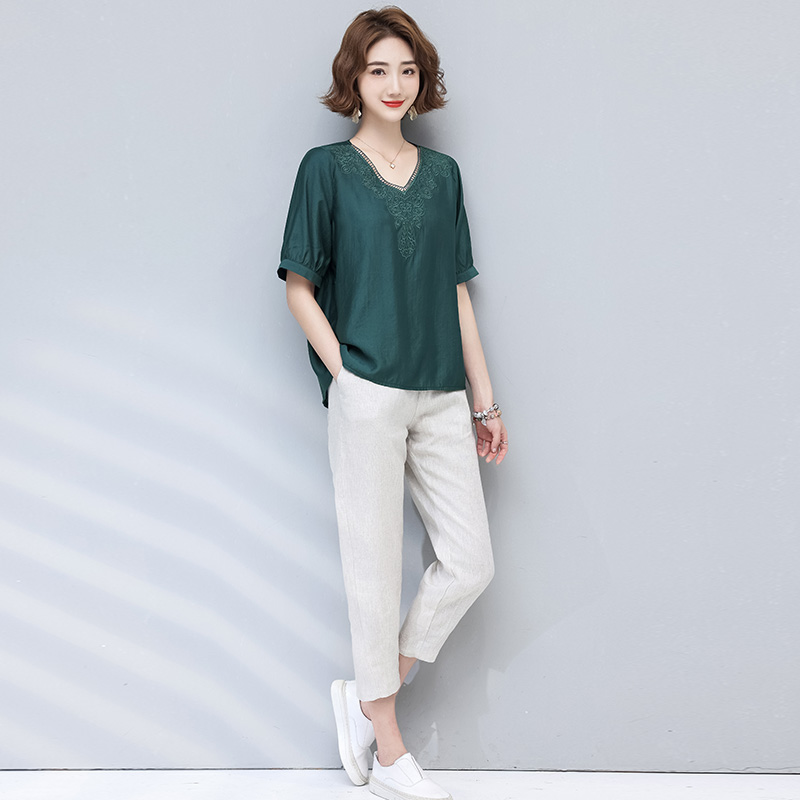 2021夏季时尚简约大方气质优雅纯色性感V领修身休闲两件套，女装套装/套裙，丽影随形
