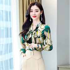 高级感毛呢裙女2024春秋新款时尚气质女神范加厚连衣裙，女装衬衫，火爆靓佳人