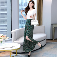 绿色