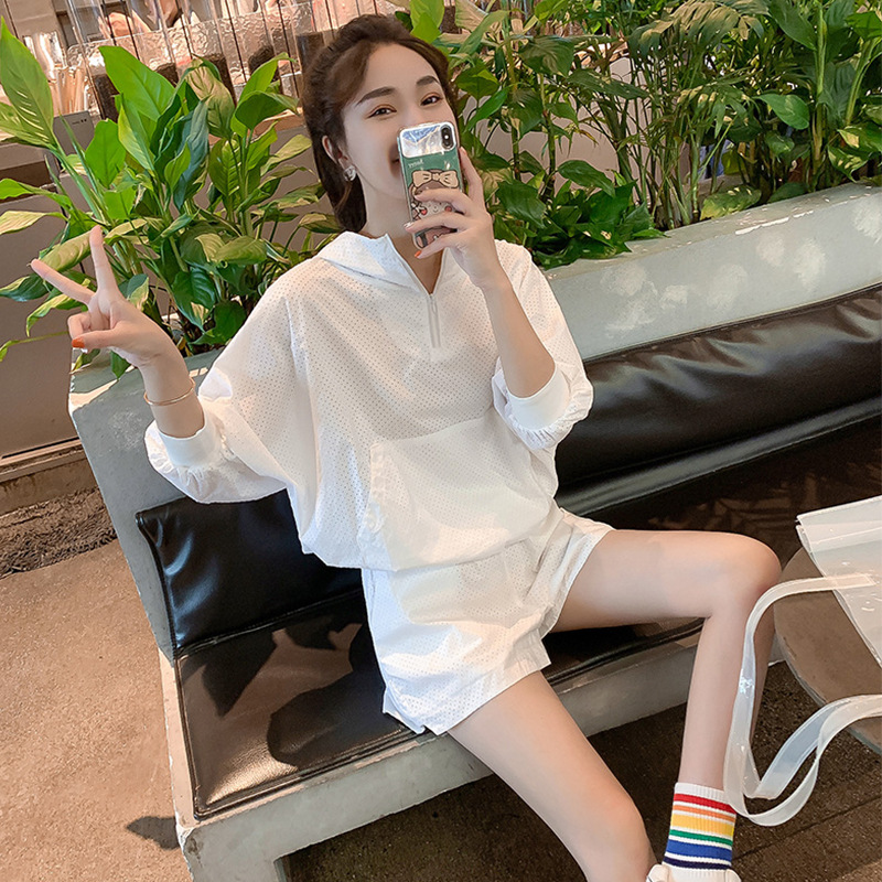 现货休闲短裤运动服时尚套装女夏季新款薄款学院风简约连帽防晒衣，女装套装/套裙，艾乐芳