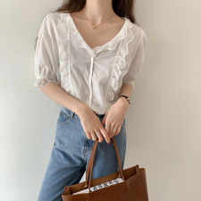 短袖夏季女别致小上衣2021年夏季新款镂空设计小心机衬衫薄款，女装蕾丝衫/雪纺衫，潮品会