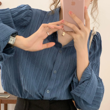 蓝色