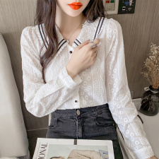 白色