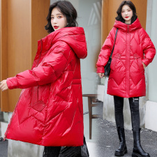 现货羽绒服女中长款白鸭绒2025年新款冬季红色时尚小个子加厚外套，女装羽绒服，欣美人